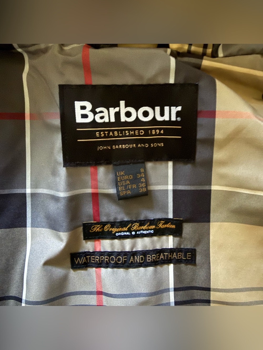 Barbour Bowlees Waterproof Raincoat UK8/US4 🌧️♥️ Offers Encouraged 🙌 - Picture 8 of 8